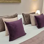 Sweet Saint Paul Guest house 4*